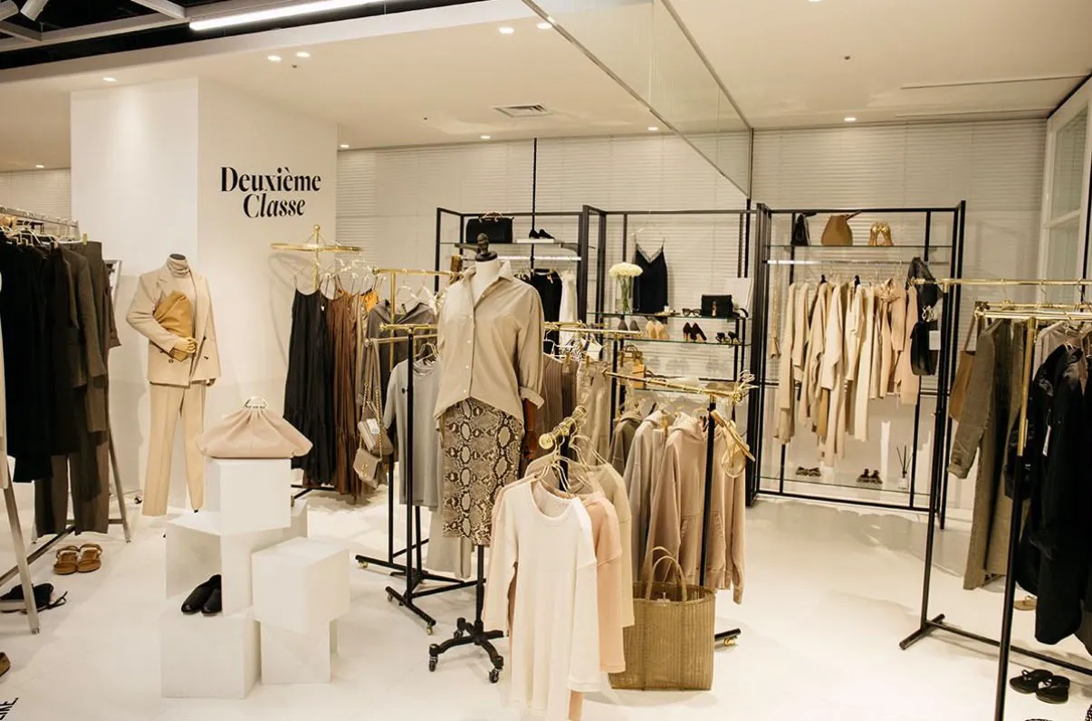 9 Deuxième Classe – Aoyama4-new